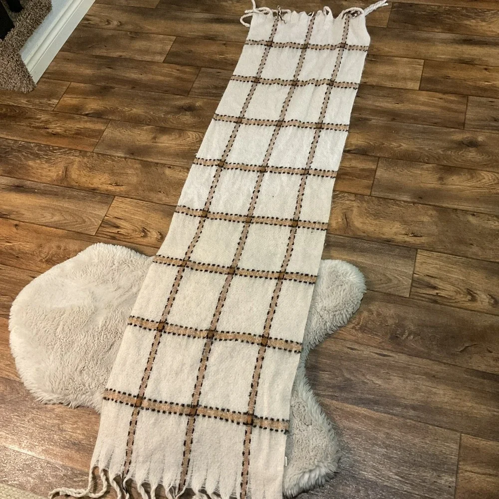 Anne Klein Scarf Fringed Plaid Neutral Cream Tan Black Large Blanket‎ Cozy Soft